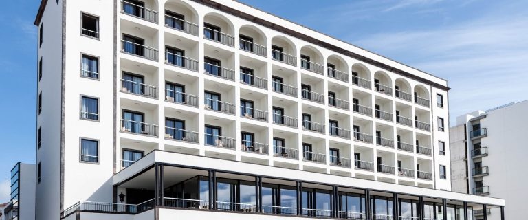 grand-hotel-acores-atlantico-pilihan-hotel-terbaik-di-acores