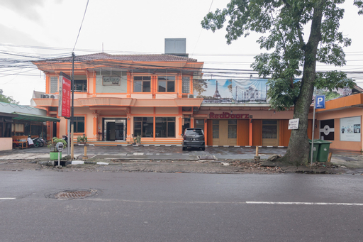 pengalaman-menginap-di-hotel-bandung-hotel-arimbi-3-mitra-reddoorz