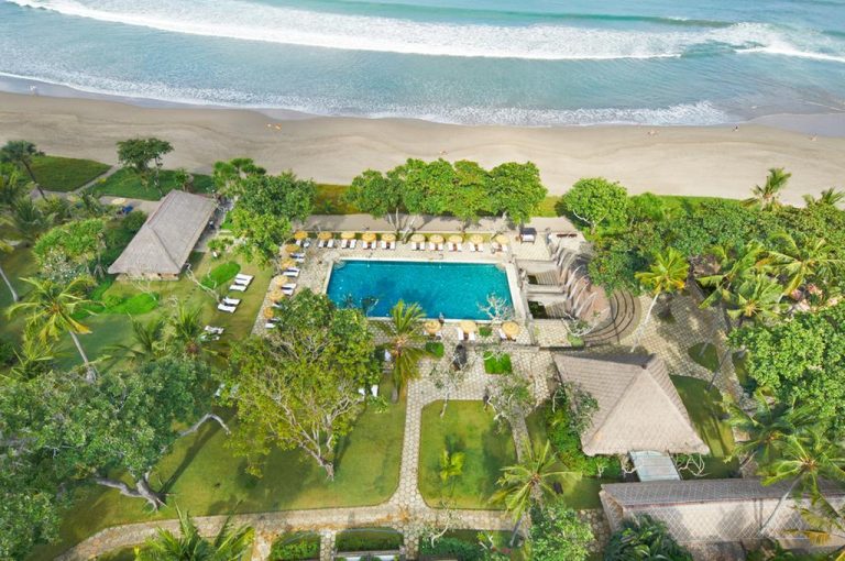resor-pantai-the-oberoi-bali-penginapan-mewah-di-pulau-dewata