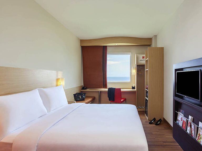 hotel-ibis-manado-city-center-boulevard-pilihan-menginap-nyaman