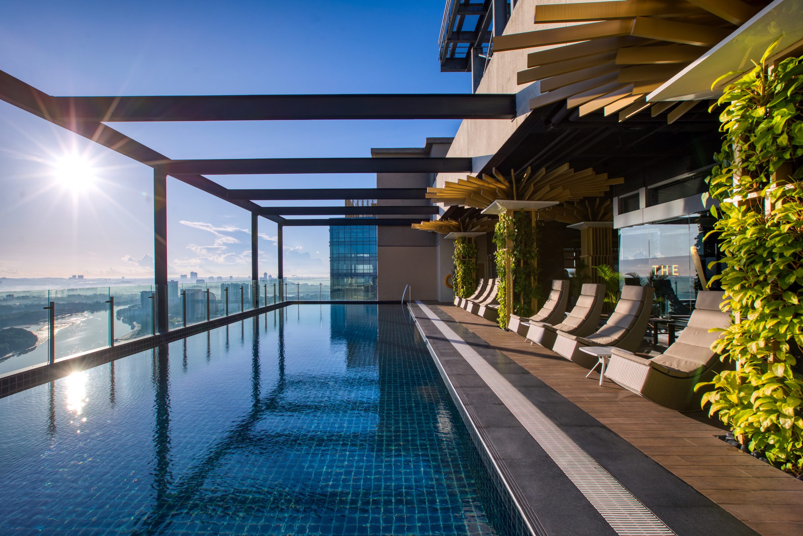 hotel-st-giles-southkey-penginapan-nyaman-di-pusat-kota