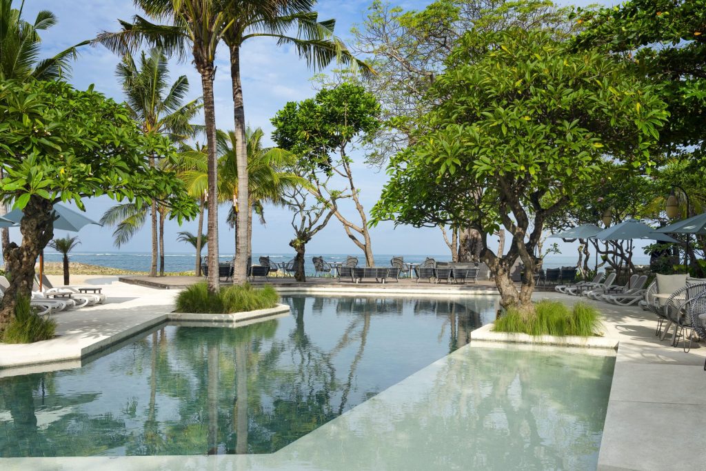 hotel-terbaik-di-bali-the-anvaya-beach-resort-yang-menawan