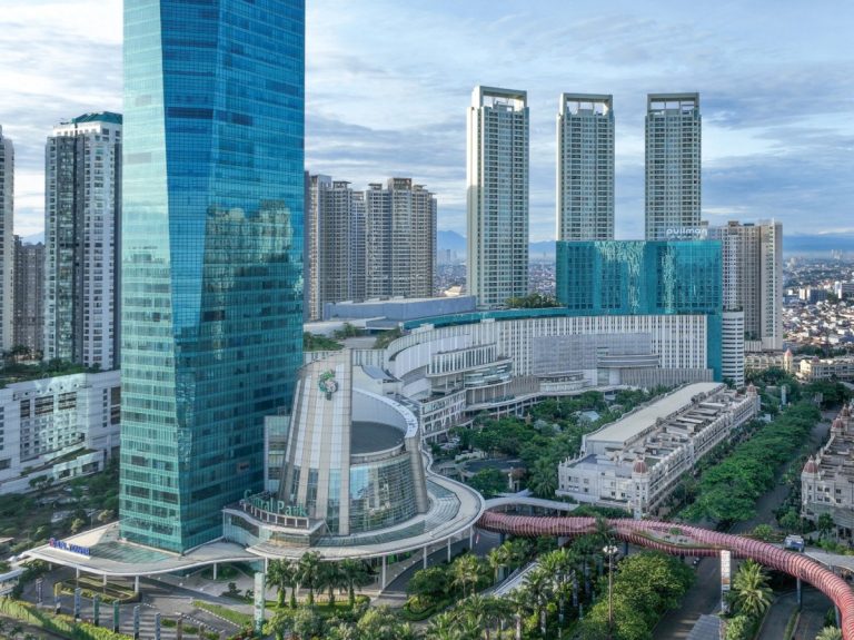 hotel-the-central-park-penginapan-nyaman-di-tengah-kota