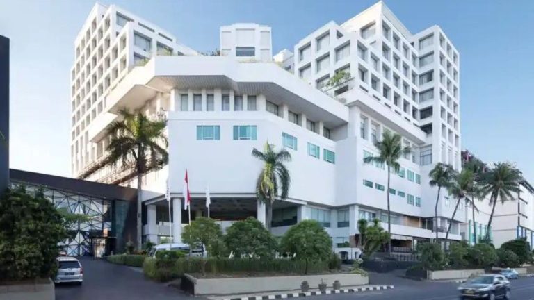 mengulas-hotel-terbaik-aryaduta-manado-yang-nyaman-dan-modern