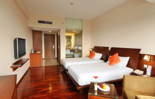 mengulas-hotel-the-luxton-bandung-penginapan-nyaman-dan-strategis