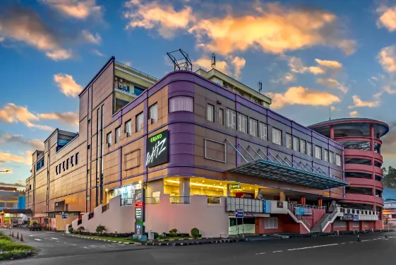 review-hotel-grand-whiz-megamas-manado-yang-nyaman-dan-modern