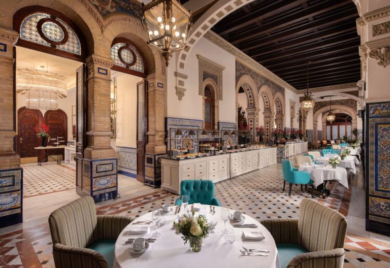 hotel-alfonso-xiii-hotel-mewah-di-seville-yang-elegan