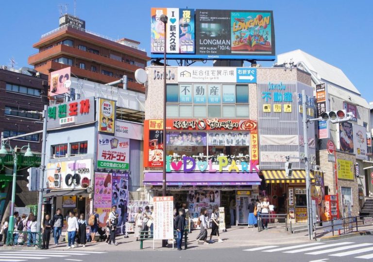 hotel-apa-hotel-higashi-shinjuku-kabukicho-tower-pilihan-penginapan-nyaman-di-tokyo