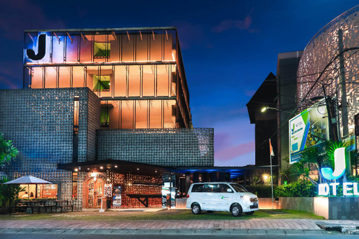 hotel-j-hotel-penginapan-nyaman-dan-modern-di-tengah-kota