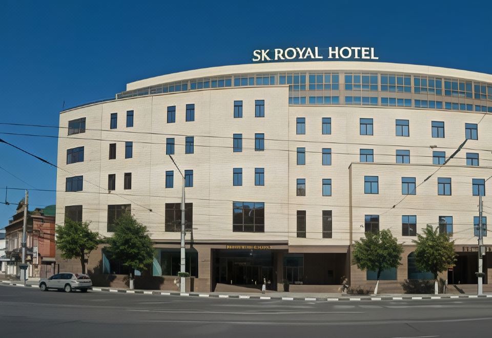 hotel-sk-royal-hotel-tula-penginapan-nyaman-di-tengah-kota