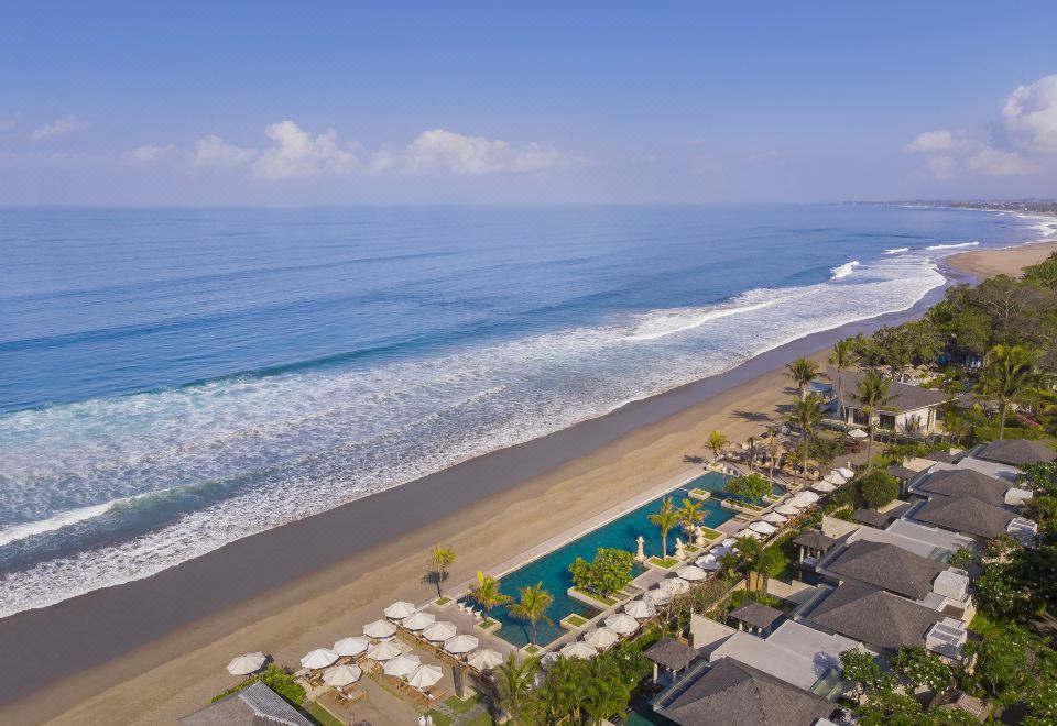 mengulas-hotel-terbaik-the-seminyak-beach-resort-spa-di-bali