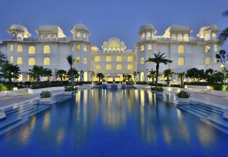 mengulas-hotel-the-leela-palace-jaipur-kemewahan-dan-kenyamanan