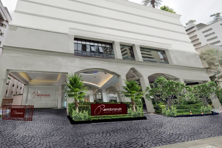 rembrandt-hotel-bangkok-penginapan-nyaman-di-jantung-kota