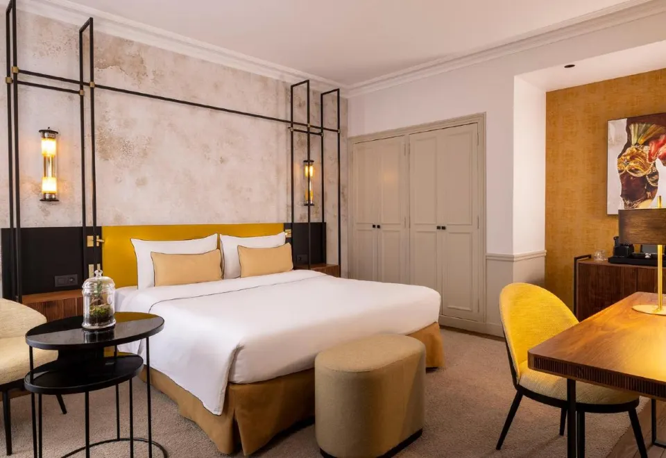 victoria-palace-hotel-penginapan-nyaman-di-pusat-kota