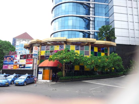 favehotel-mex-tunjungan-surabaya-hotel-terbaik-di-surabaya