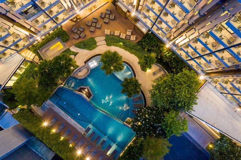 hotel-hotel-amber-pattaya-penginapan-nyaman-di-pantai-pattaya