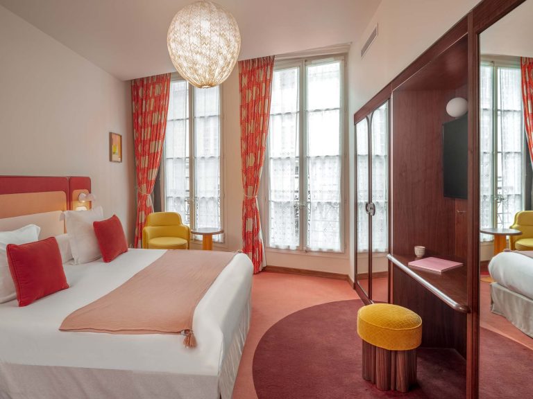 hotel-hotel-saint-andre-des-arts-penginapan-nyaman-di-paris