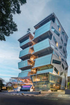 hotel-janevalla-bandung-penginapan-nyaman-di-jantung-kota