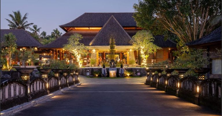 hotel-visesa-ubud-resort-penginapan-nyaman-di-tengah-alam-bali
