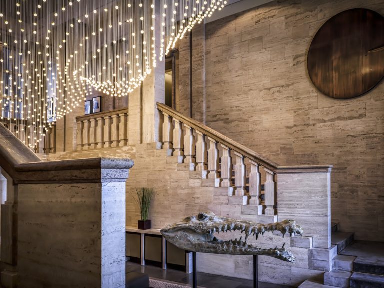 mengulas-hotel-terbaik-so-berlin-das-stue-yang-mewah