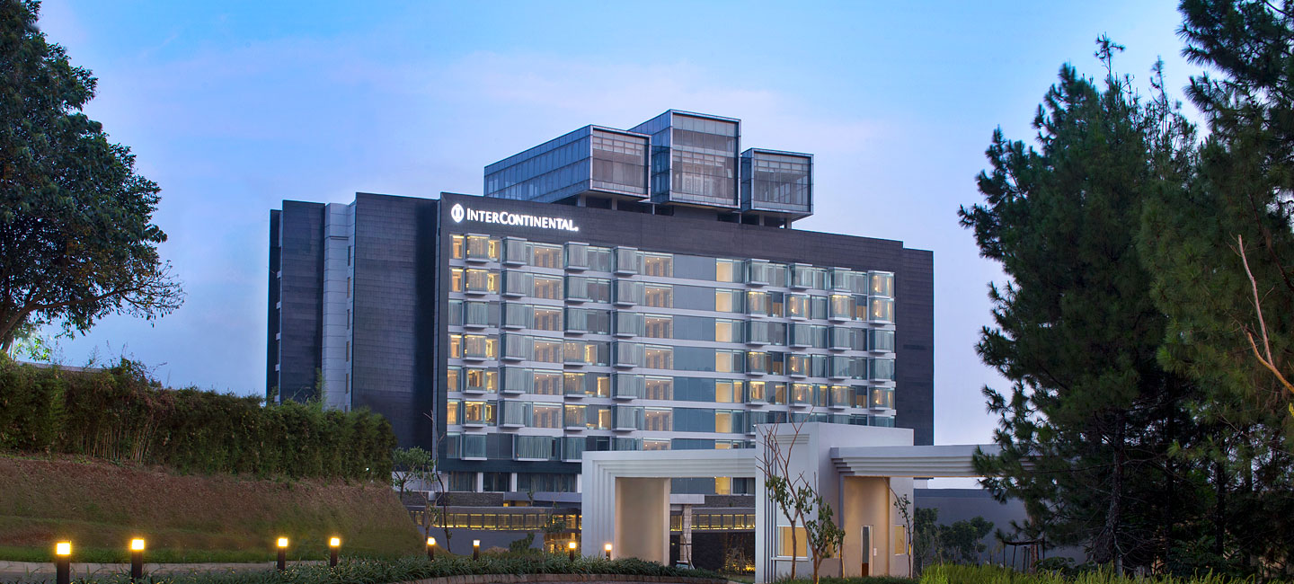 hotel-continental-penginapan-nyaman-di-pusat-kota