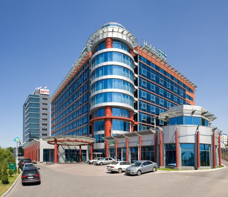 hotel-holiday-inn-almaty-by-ihg-penginapan-nyaman-di-kota-almaty