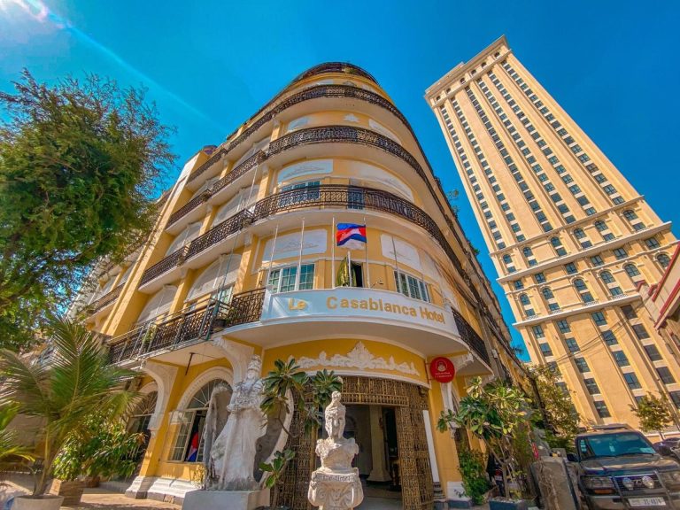 hotel-le-casablanca-penginapan-nyaman-di-pusat-kota