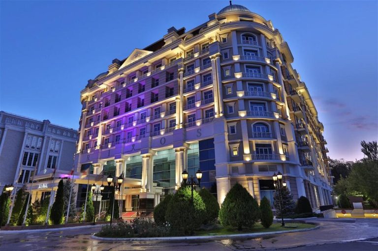 hotel-rixos-almaty-penginapan-mewah-di-pusat-kota