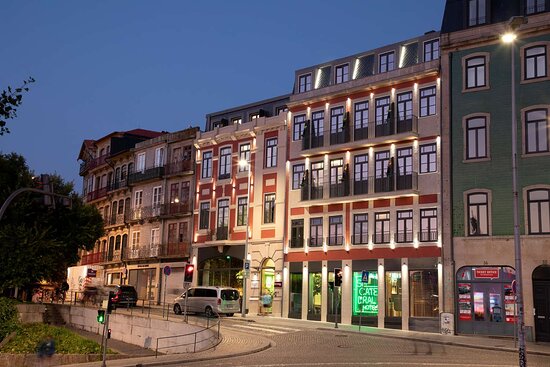 hotel-se-catedral-porto-koleksi-tapestry-hilton-yang-menawan