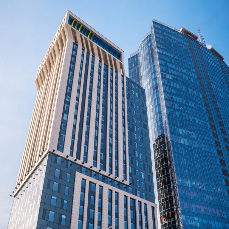 hotel-sky-loft-kyiv-oleh-rixwell-international-penginapan-modern-di-kyiv