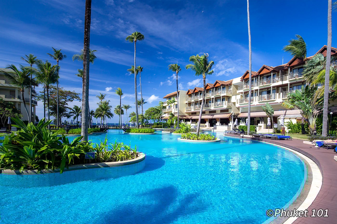 hotel-terbaik-di-phuket-marriott-resort-spa-merlin-beach