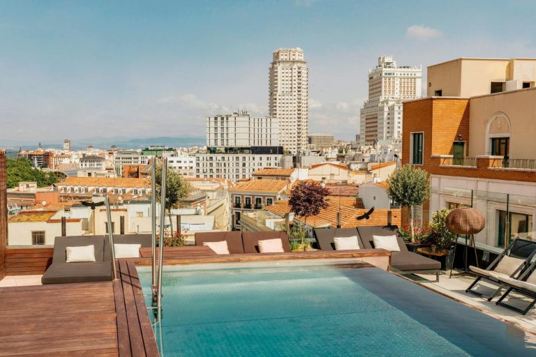 hotel-terbaik-palacio-de-los-duques-gran-melia-pilihan-utama-mewah