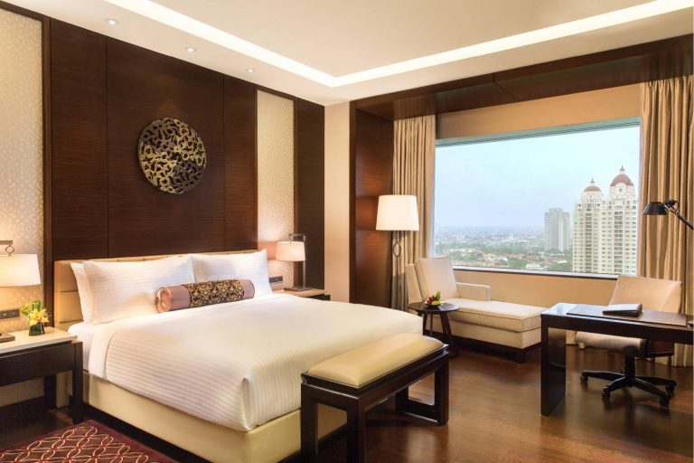 hotel-fairmont-jakarta-penginapan-mewah-di-pusat-kota