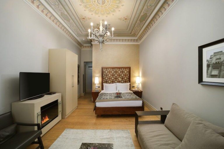 hotel-the-story-hotel-pera-penginapan-bersejarah-di-istanbul